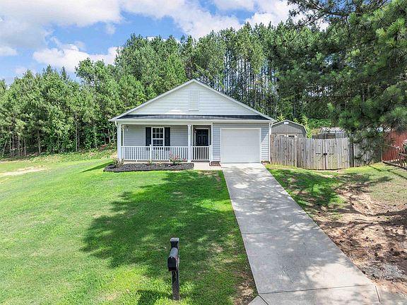 3rd image of 120 Vista Hill Dr