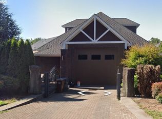 381 W Clackamas Blvd, Gladstone, OR 97027