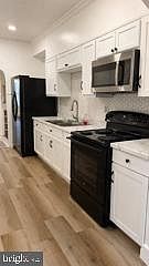 5th image of 1036 Guilford St