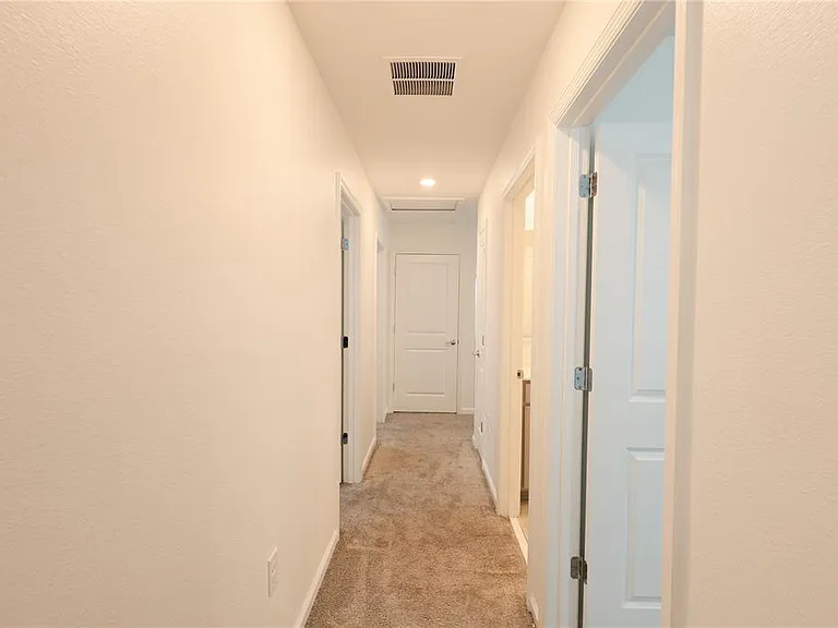 1821 Heart Lake Dr — Photo 40