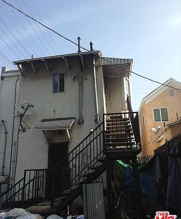 2nd image of 600 E 29th St