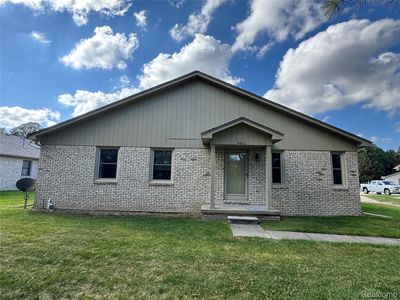 41912 King Edward Ct, Clinton Township, MI, 48038