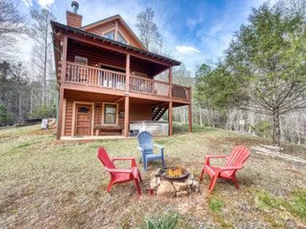 315 Hidden Branch Dr, Young Harris, GA 30582