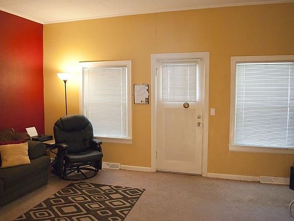 3rd image of 207 Laguna St