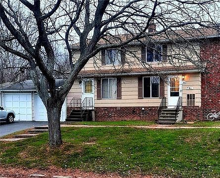 86 Parkwood on the right
