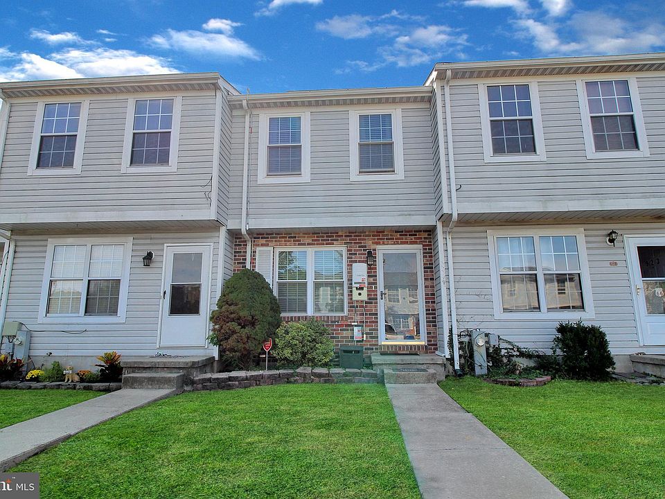 1st image of 925 Olive Branch Ct