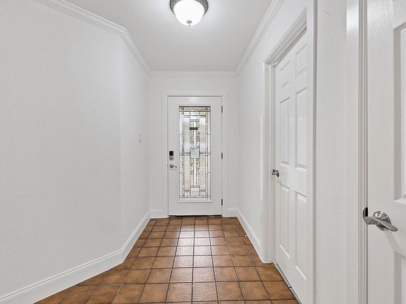 5th image of 10201 Lockleven Cv