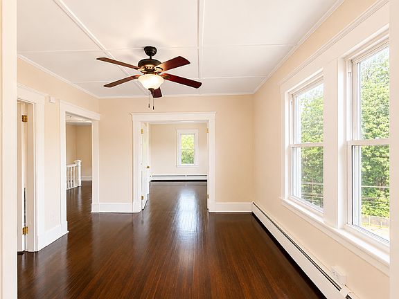 5th image of 302 Lakeview Ave Floor 2