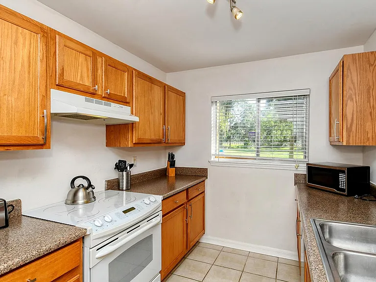 1877 Toucan Way #400 — Photo 12
