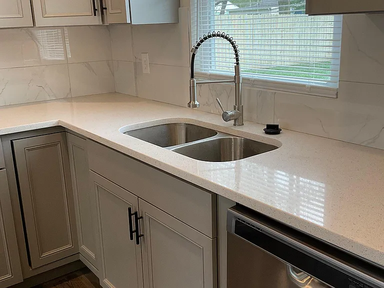 475 Florence Ave — Photo 10