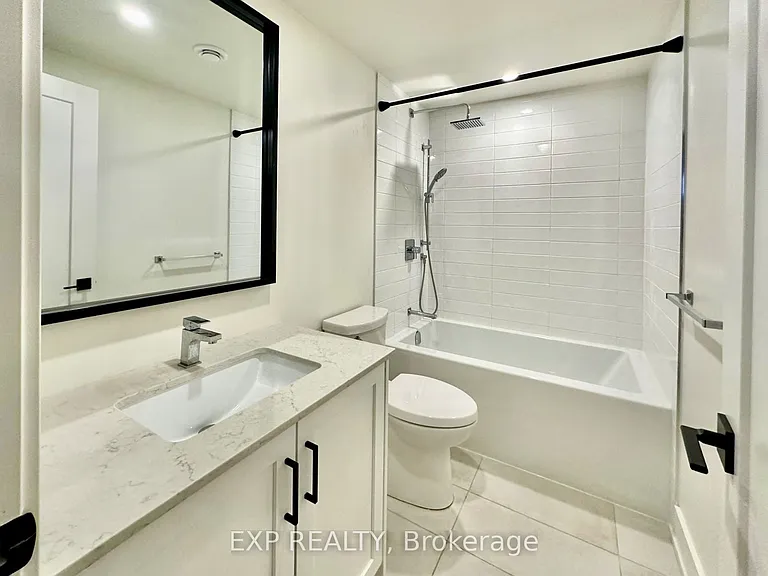 25 Omeara St #B — Photo 11