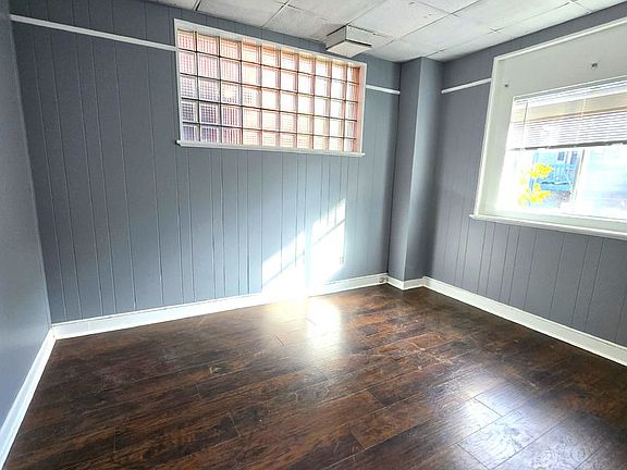 4th image of 8 Saint John St Unit 1