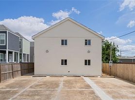 1318 S Salcedo St, New Orleans, LA