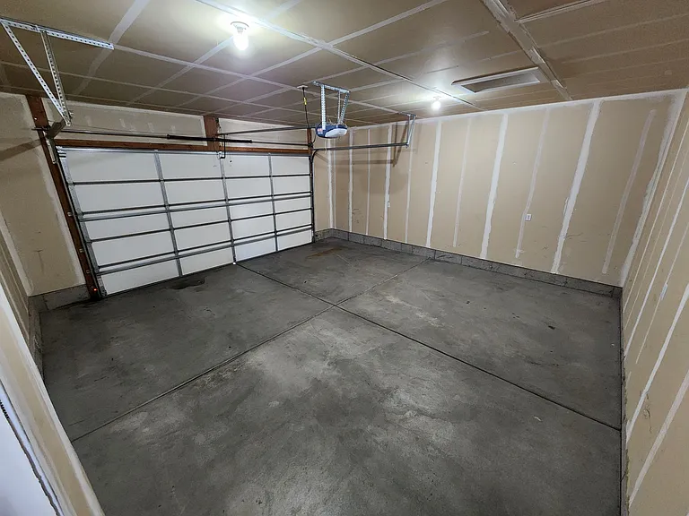 3448 N Coral Way — Photo 7