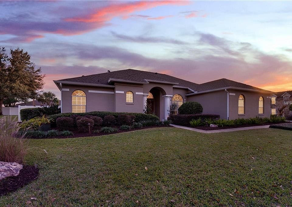1st image of 225 Southern Magnolia Ln