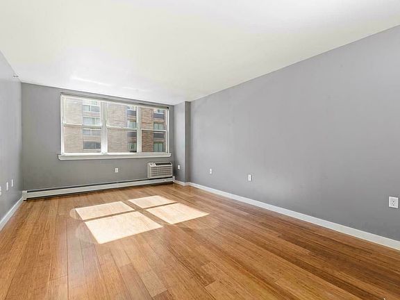 3rd image of 303 W 146th St #3F