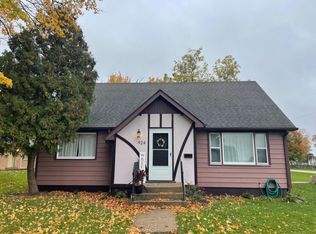 924 Wayne St, Belvidere, IL 61008