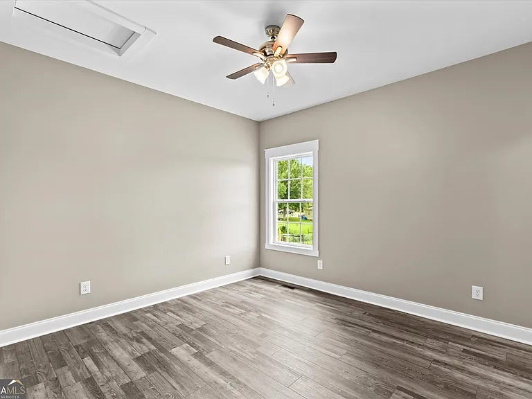 139 Kirby Young Rd SE — Photo 8