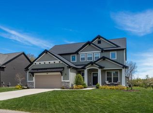 348 Hawkchase Ct, Grand Rapids, MI 49525