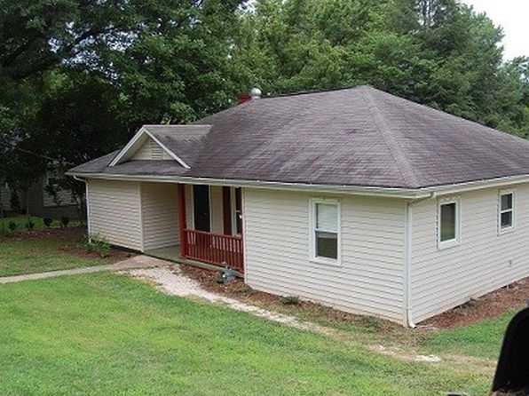 210 Tuckaseege Rd