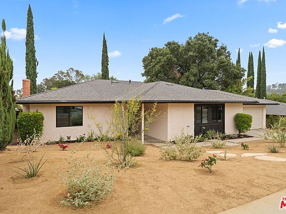 2nd image of 974 La Canada Verdugo Rd