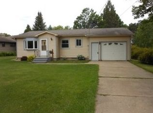 1219 River St, Shawano, WI 54166
