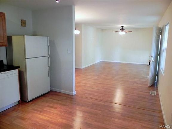 5th image of 13 Jamaica Dr