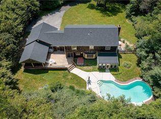 67 Skymeadow Dr, Stamford, CT