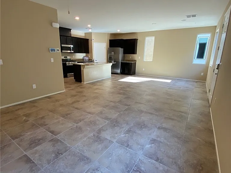 7312 Halo Falls St — Photo 3