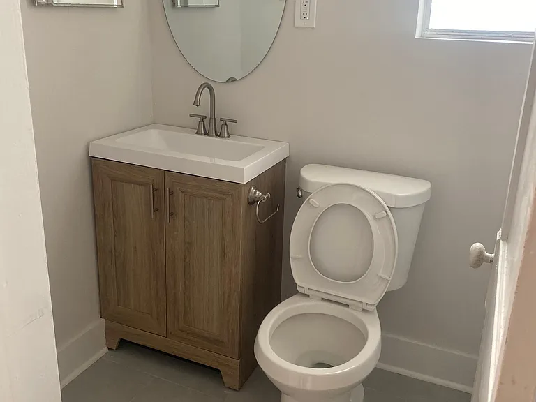 2116 Dellwood Ave — Photo 6