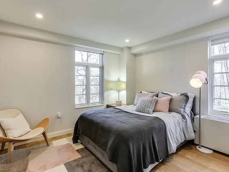 2900 Adams Mill — Photo 27