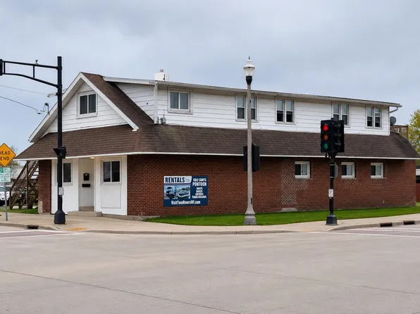 1522 Monroe St, Two Rivers, WI 54241