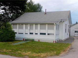 77 Blanding Ave, Barrington, RI 02806