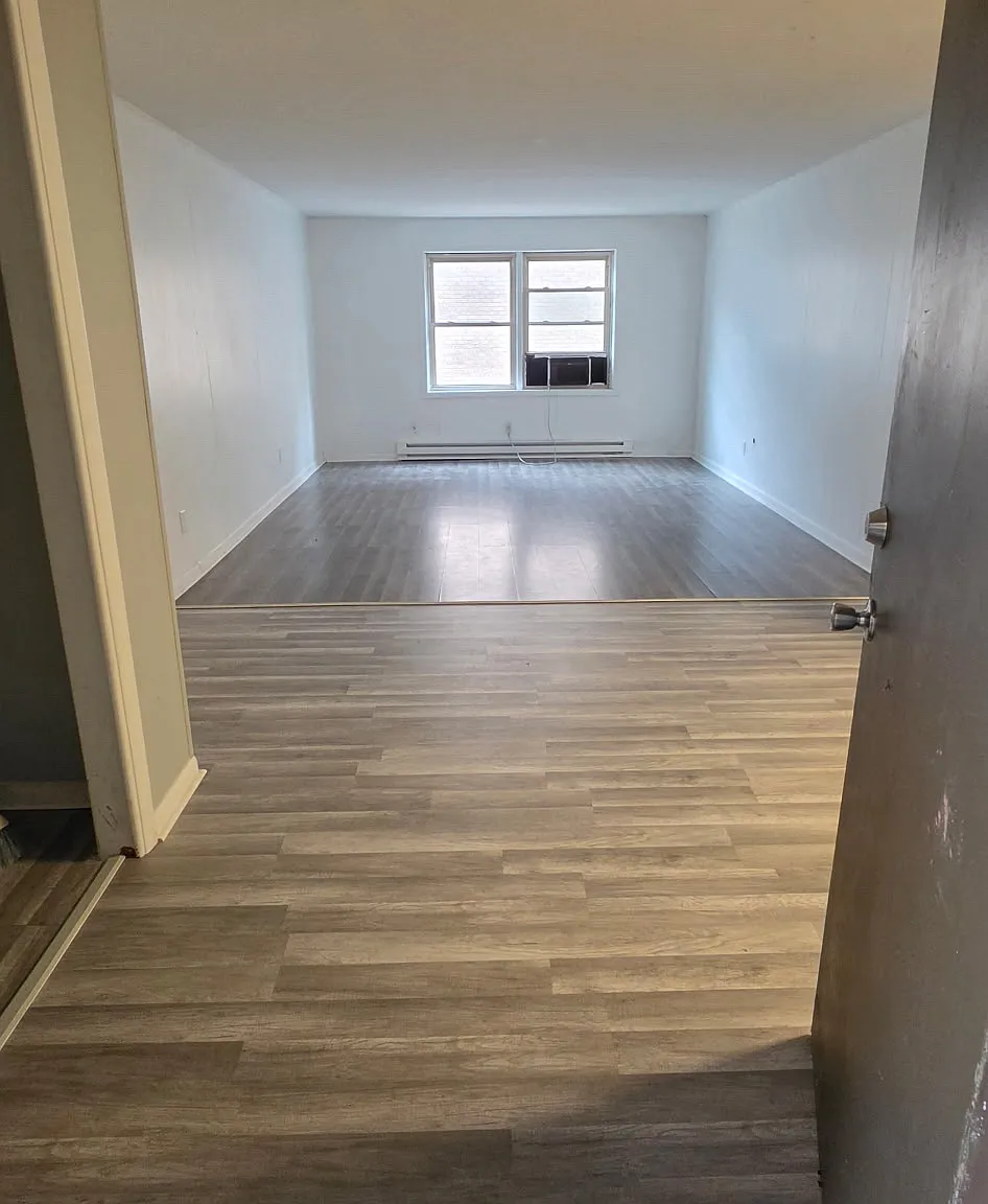 1 bed, 800 sqft, $1,100 — Photo 1