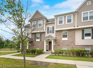 4661 Bradley Cir, Troy, MI
