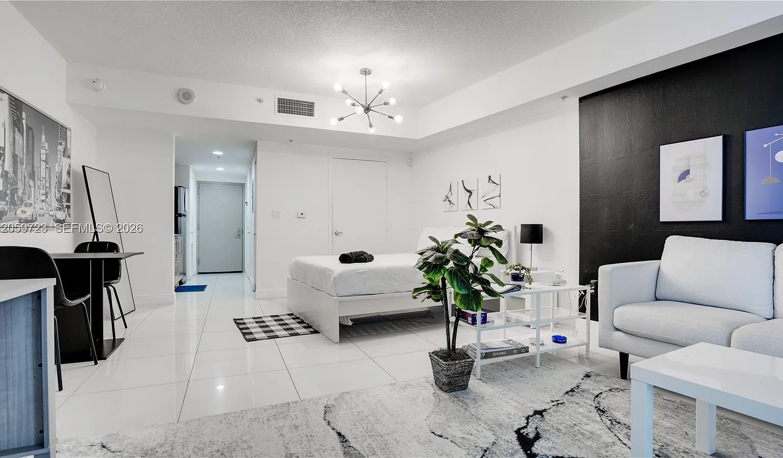 Studio, 1.0 bath, 446 sqft, $2,300 — Photo 2