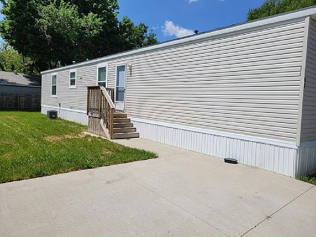 1st image of 1 Victory Ave #93