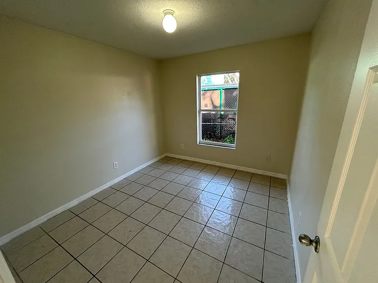 3005 Hillview St — Photo 11