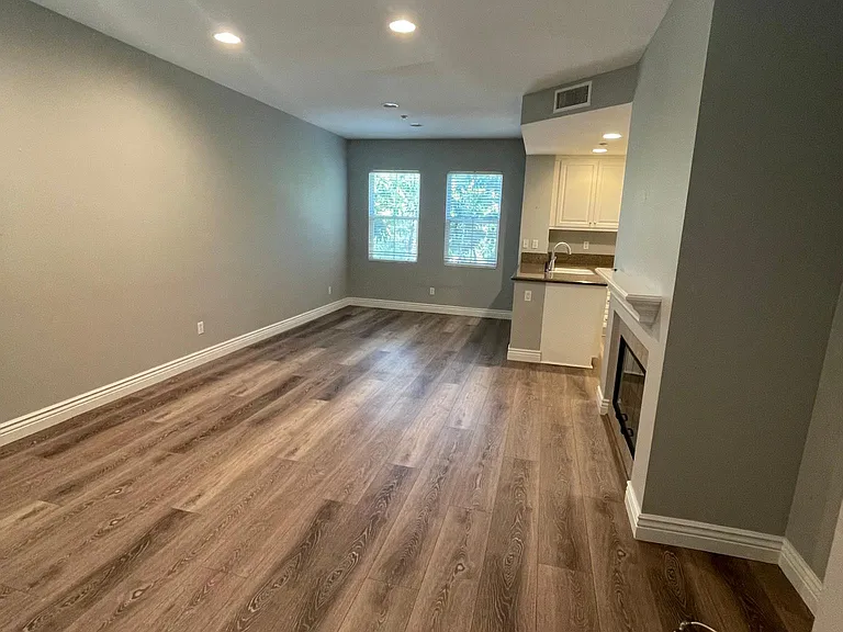 40 Paseo Luna — Photo 2