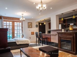 2398 Dufferin St #105, Toronto, ON M6E 3S6