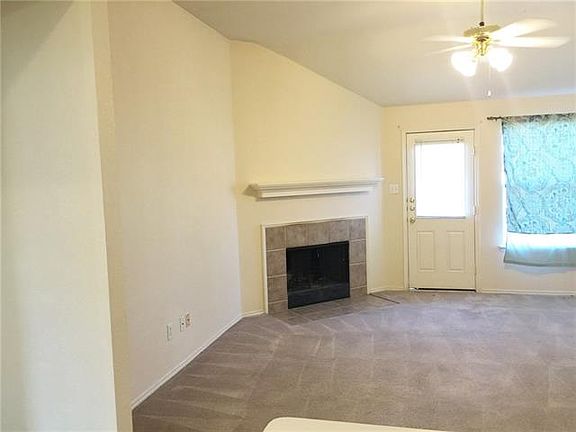 2nd image of 3620 Beatriz Dr