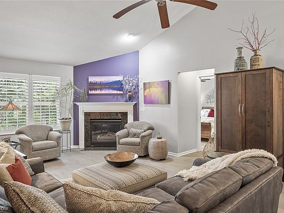 5th image of 441 E Reserve Dr