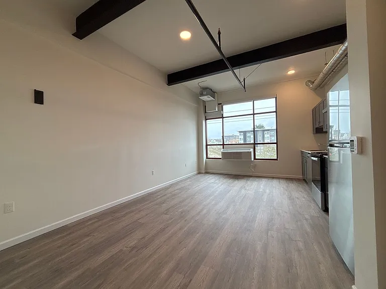 The Malt House Apartment Homes — Photo 21
