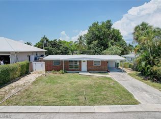 1897 Harbor Ln, Naples, FL 34104