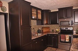 3rd image of 329 Morrow St