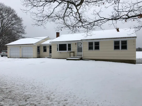 18 Stevenson Rd, Kittery, ME 03904