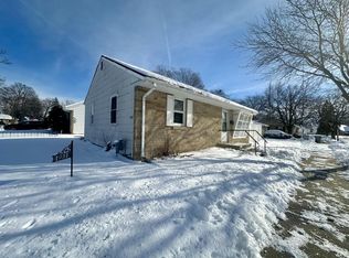 1951 W Birch Ct, Milwaukee, WI 53209