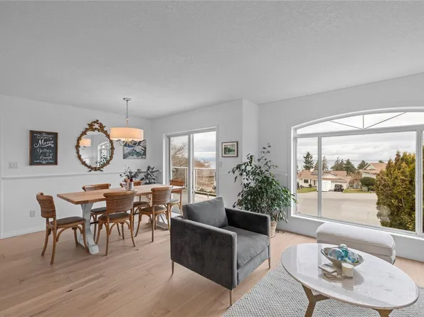 5367 Catalina Dr, Nanaimo, BC V9V 1G8