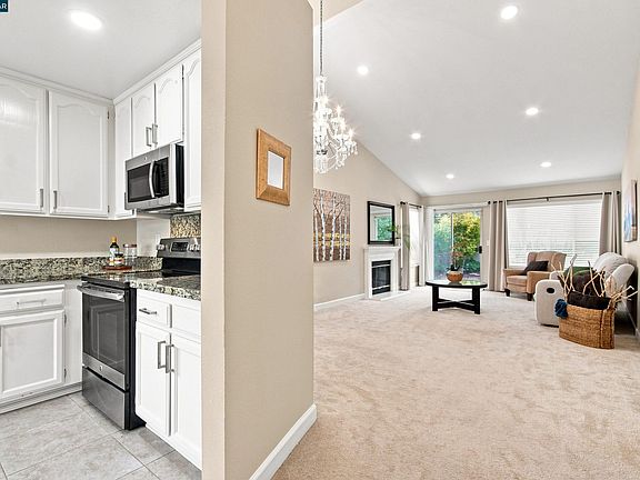 4th image of 5108 Brookcrest Way