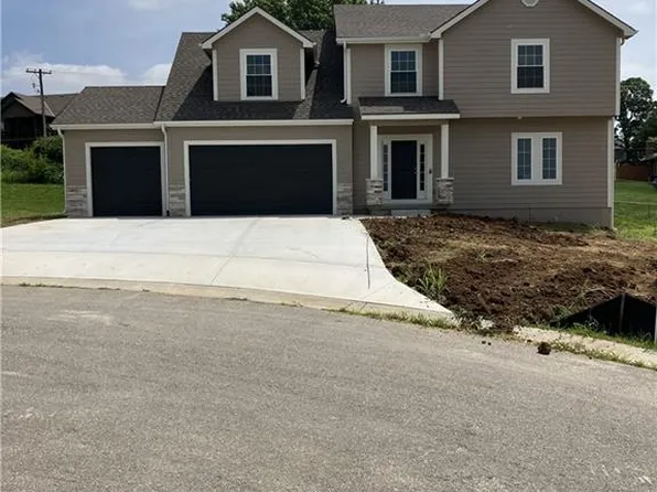 1843 S 54th Ct, Kansas City, KS 66106